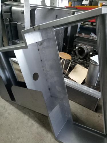 專業(yè)制造與建材供應(yīng) 上海天釋機(jī)箱五金鈑金件加工廠的多元發(fā)展